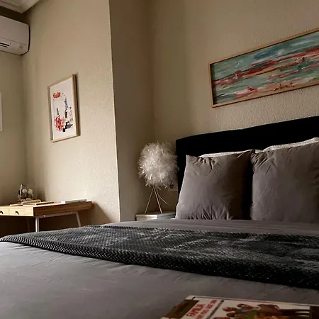 Vut Plaza Del Angel Apartman